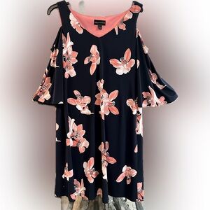 Connected Apparel size 6, dress with cold shoulder sleeves